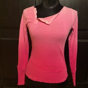 Vintage language top.